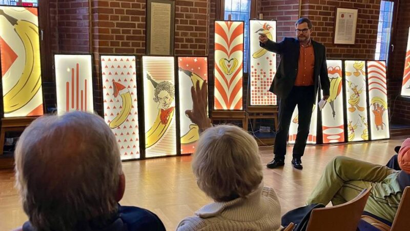 Werke von Bananensprayer Baumgärtel: So viel Geld brachten die Bananen-Werke aus dem Kalkarer Adventskalender