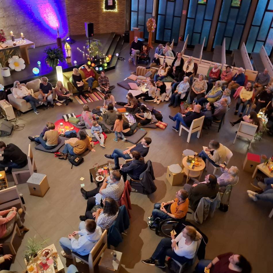 Evangelische Kirchengemeinde Hilden: Wohnzimmerkirche unter dem Motto „Träum weiter“