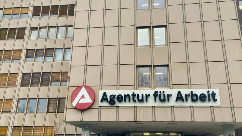 Arbeitslosigkeit im Dezember 2025: „Wir müssen von einer Eintrübung des Duisburger Arbeitsmarktes sprechen“