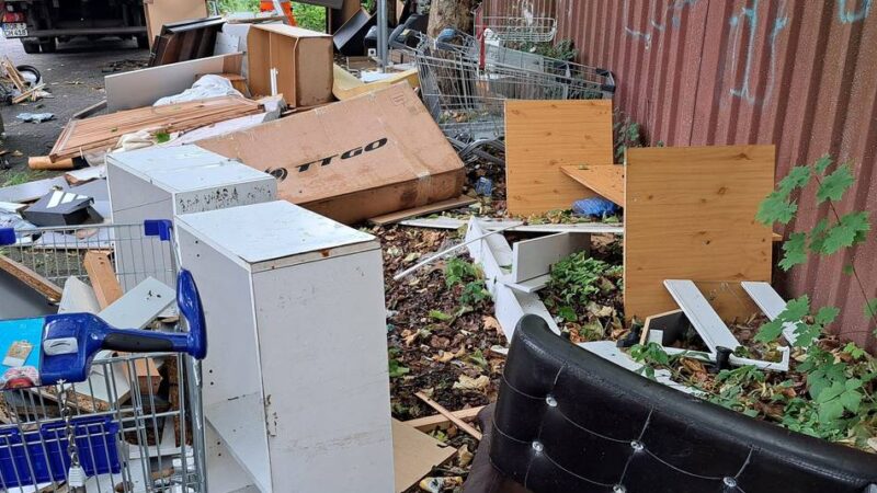 Sauberkeit in Krefeld: Was andere Städte gegen vermüllte Container tun