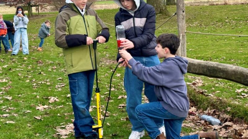 Bildung in Meerbusch: Viertklässler lernen drei Tage mit Gymnasiasten zusammen