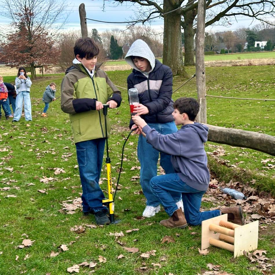 Bildung in Meerbusch: Viertklässler lernen drei Tage mit Gymnasiasten zusammen