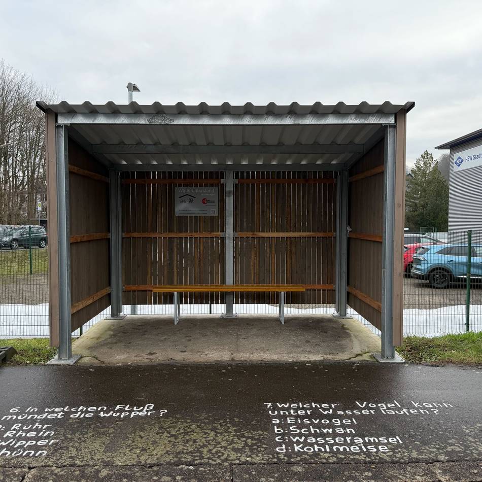 Projekt von „(D)Ein Euro für Hückeswagen“: Ein Wetterunterstand für die Nutzer des Radwegs