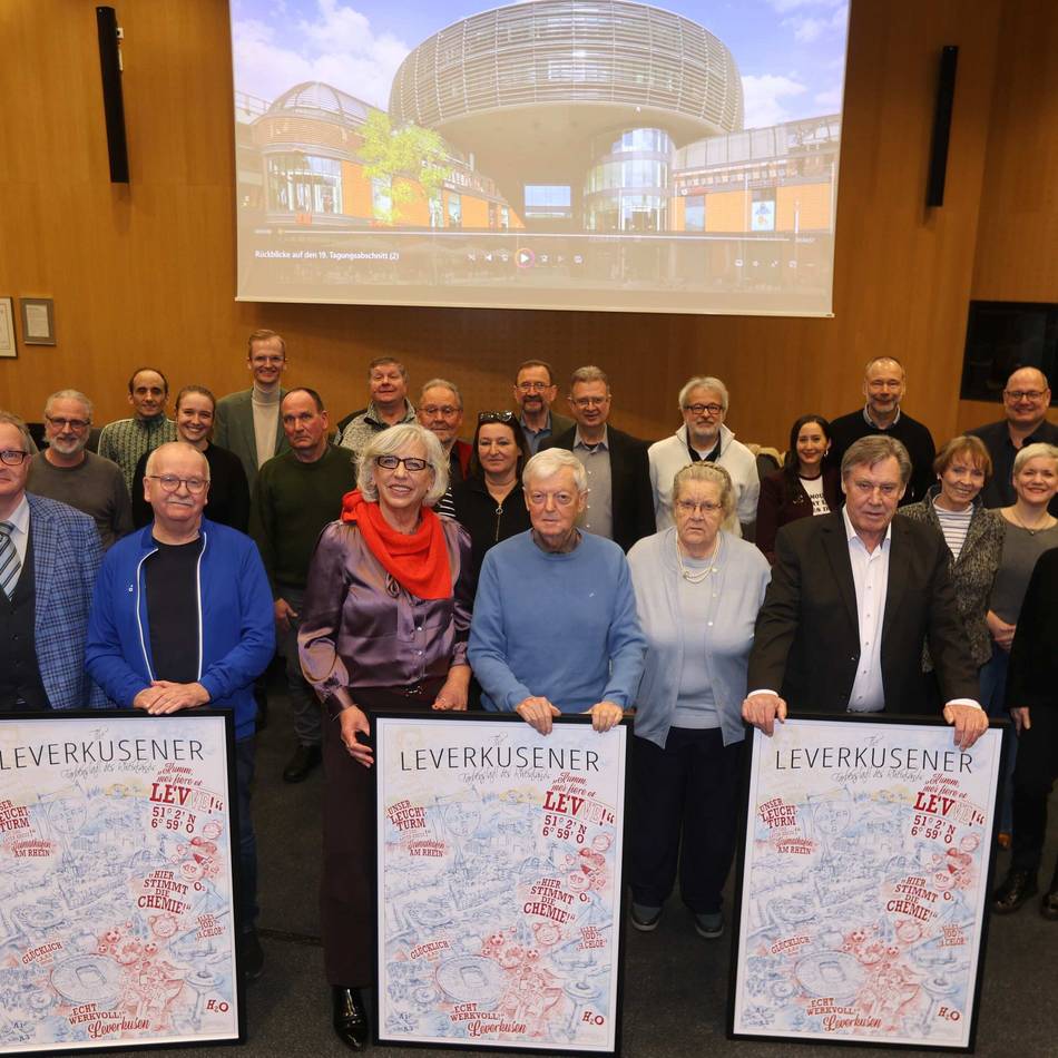 Ehrung in Leverkusener Rathaus: Zeitreise durch die Lokalgeschichte – Stadt verabschiedet Ex-Politiker