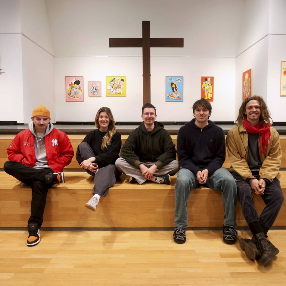 Kunstschau in Leverkusen: Unschärfen und gewollte Mogelpackungen in der Christuskirche