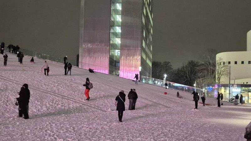 Viel Schnee am Nachmittag: Schneefall sorgt für viele Unfälle in Düsseldorf