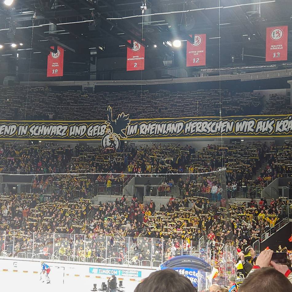 Pinguine-Fanprojekt kritisiert die DEG: „Versuche, die Krefelder Fankurve kleinzuhalten, werden nicht funktionieren“