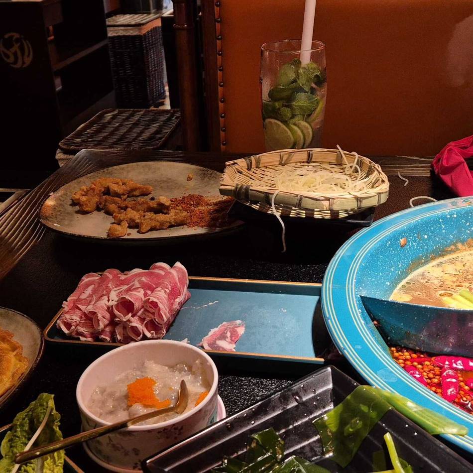 Neueröffnung am Wehrhahn: So schmeckt’s bei Houtang Hot Pot in Düsseldorf