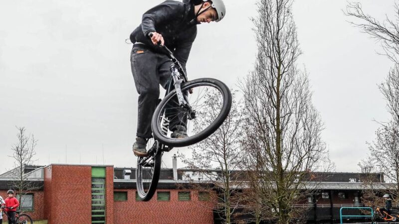 Sportangebot in Düsseldorf: Neue Pumptrack-Anlage in Lichtenbroich hat eröffnet