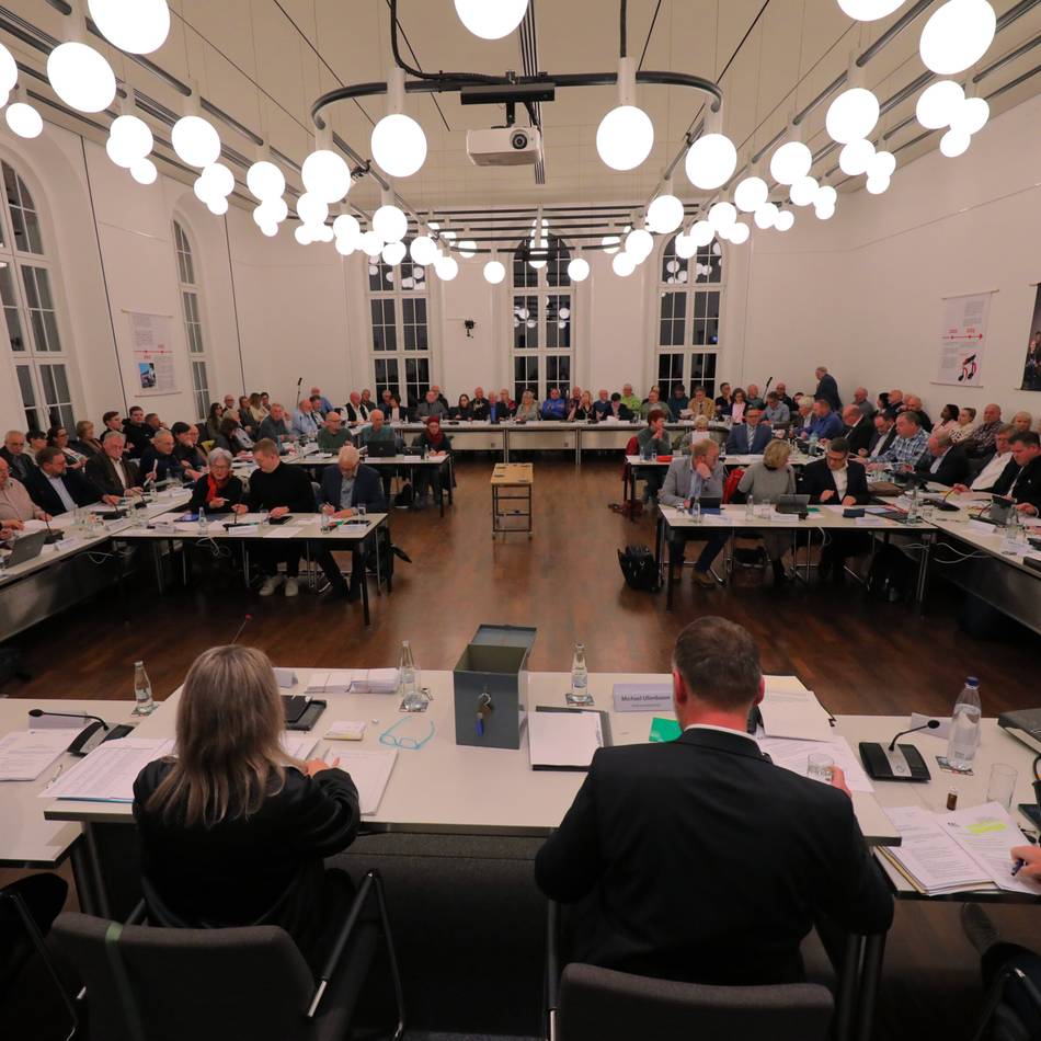 Haushaltsentwurf für 2026 vorgelegt: Xanten erwartet Millionen-Defizit – „Wir sollten nicht resignieren“