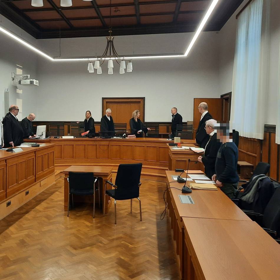 Prozess um versuchten Totschlag: Attacke mit Baseballschläger – Streit in kurdischer Großfamilie endete in Kalkar blutig