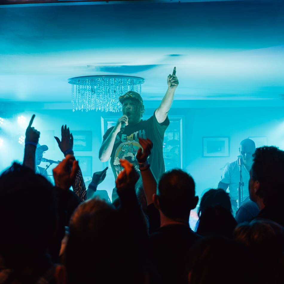 Bandnacht in Rheinberg: Enni lockt mit neun Bands an sieben Orten