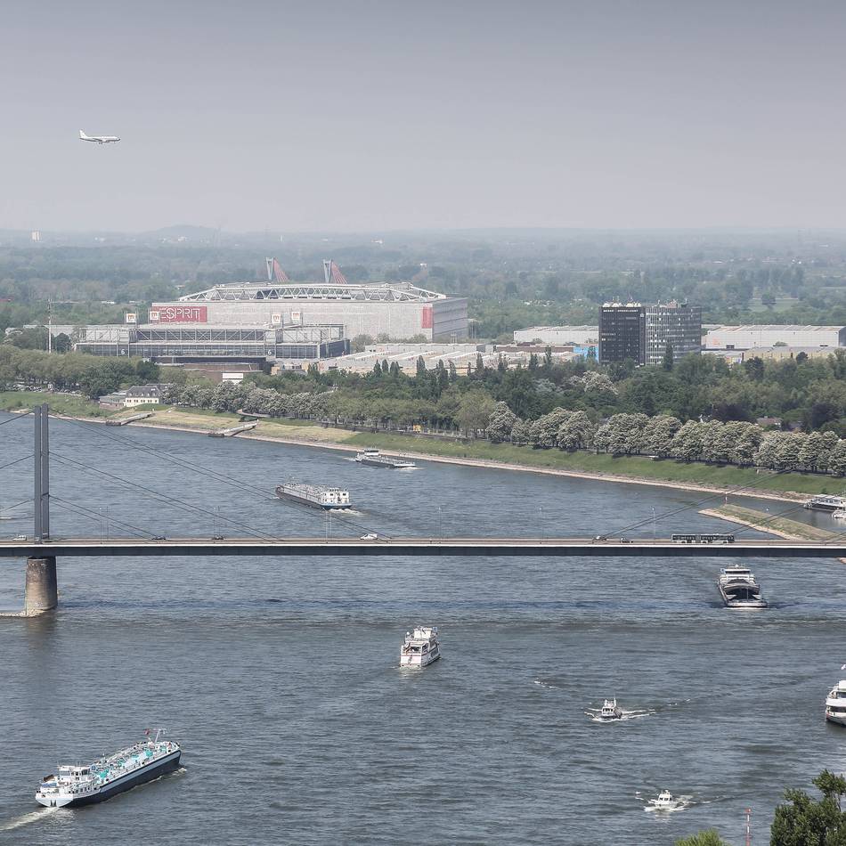 Folgen der Brückensperrung für Meerbusch: Busse SB 51 und SB 52 ändern Linienweg