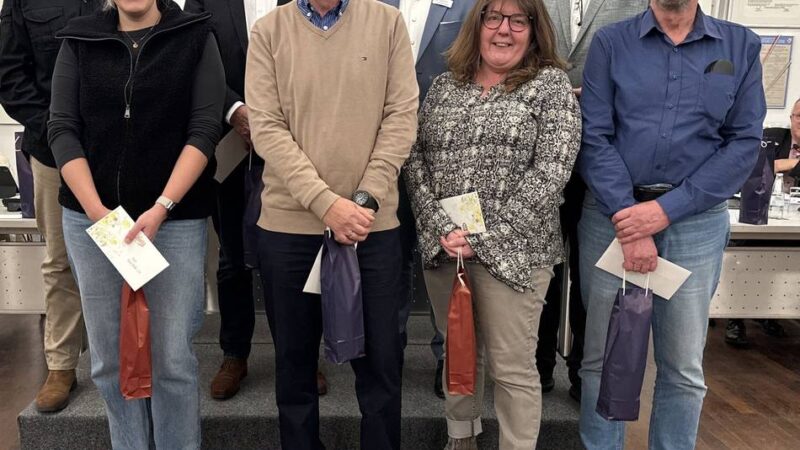 Kommunalpolitik in Xanten: Bürgermeister dankt ehemaligen Ratsmitgliedern