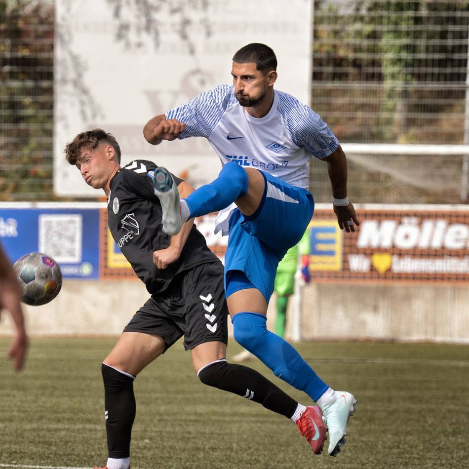 Ex-Profi bleibt in Baumberg: Vetrag verlängert: SFB halten ihren „Fels in der Brandung“