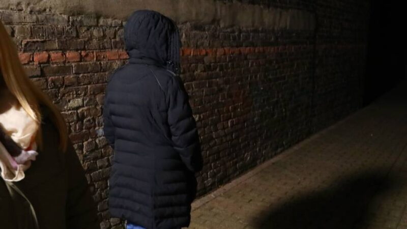 Rheinbergerinnen können sich einbringen: SPD-Frauen wollen Angsträume in der Innenstadt aufdecken