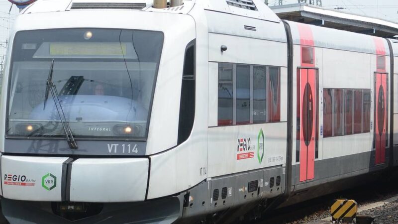 Bauarbeiten am Hauptbahnhof: Regiobahn fällt zwischen Neuss und Kaarster See teilweise aus