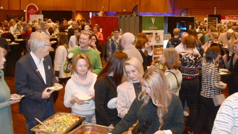 Leckeres Essen, aber auch Kritik an Menge: So war der Genießer-Treff 2026 in Neuss
