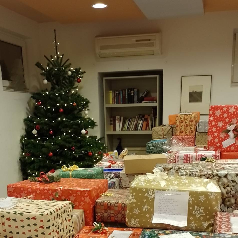 Hilfe für Familien: Weihnachtspäckchen-Aktion der Tafel Geldern war ein voller Erfolg