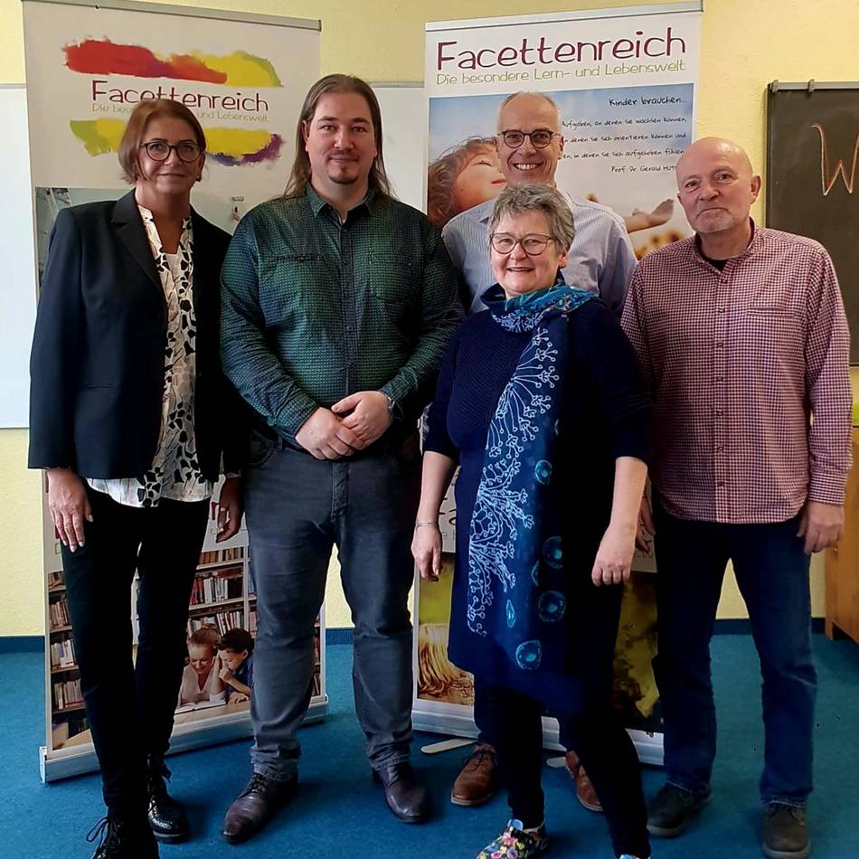 Werbering und Gesamtschule Facettenreich: Erfolgreicher Auftakt für neue Kooperation zur Berufsorientierung in Sevelen