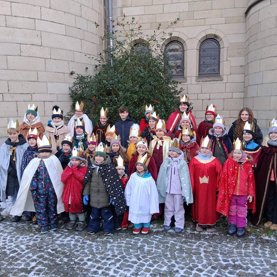 Einsatz im Grevenbroicher Norden: Sternsinger sammeln an einem Tag fast 3000 Euro – trotz eisiger Kälte