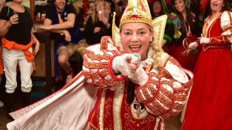 Karneval in Wermelskirchen: Heimspiel für das Dawerkuser Dreigestirn