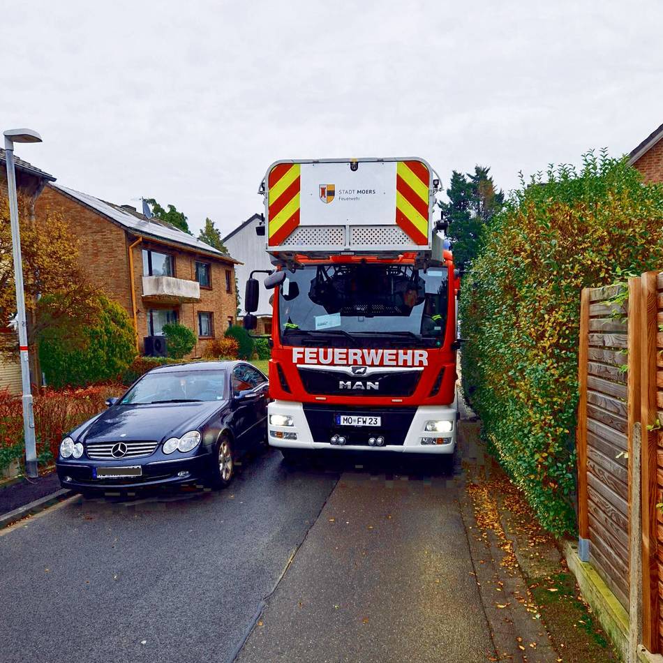 Straße in Moers: Absolutes Halteverbot auf der Drosselstraße