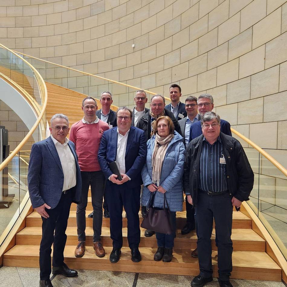 Nach erneuten Problemen: RE10-Pendler treffen sich mit Verkehrsminister