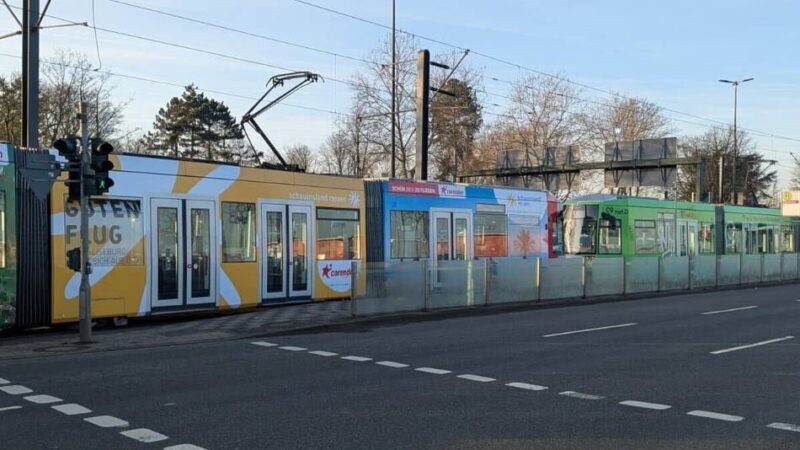 Probleme auf Linie 709: Warum am Dienstagmittag keine Straßenbahnen nach Neuss fuhren