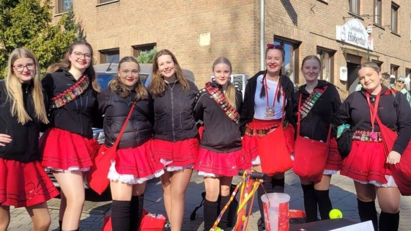 Karneval in Dormagen 2026: Karnevalisten im Walddorf feiern viermal elf Jahre