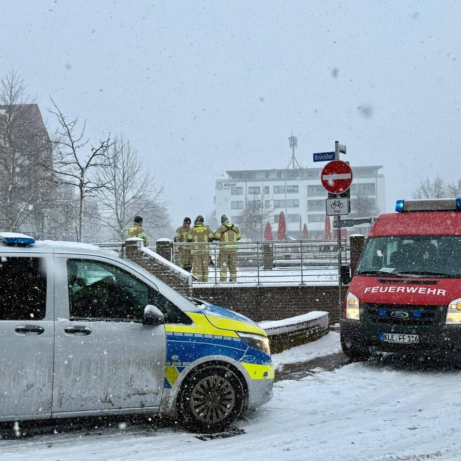 Am Kermisdahlufer: Große Suchaktion in Kleve – Polizei sucht nach männlicher Person