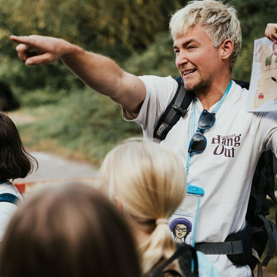 Team vom „Zauberwald“ in Grevenbroich: Kriminalpolizist veranstaltet besondere Geburtstage – Hier werden Kinder zu Detektiven