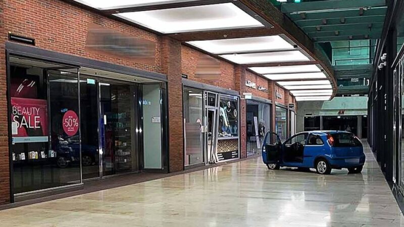 Spektakulärer Überfall: Duisburger Juwelier-Bande hätte fast eine Passantin überfahren