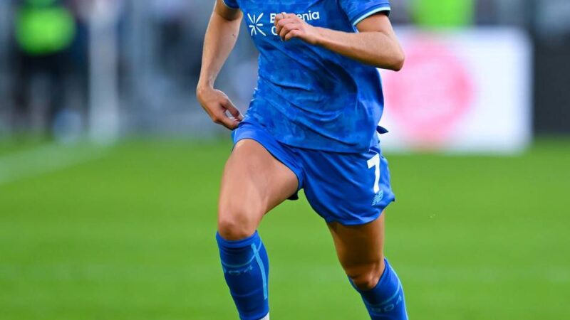 Kramer bleibt: Bayer setzt weiter auf dänische Torjägerin