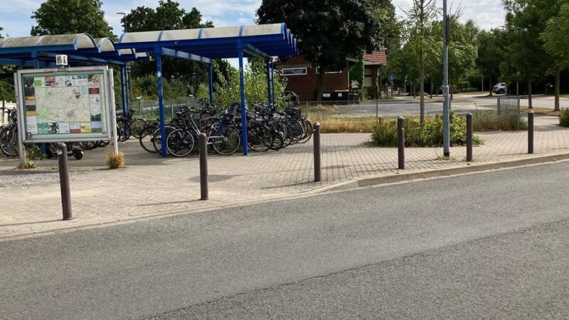 Pendler müssen mit Einschränkungen rechnen: Alpen baut Bike+Ride-Anlage am Bahnhof aus