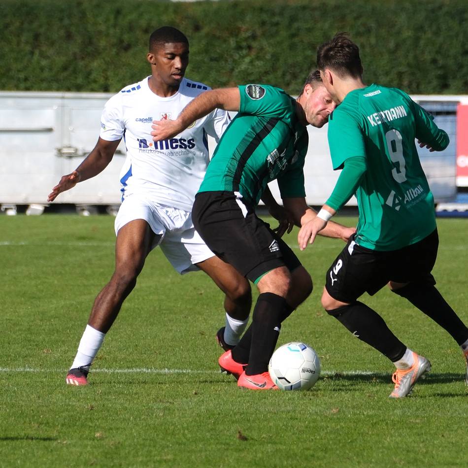 Außenverteidiger wieder dabei: Das Wunder von Matondo bei Ratingen 04/19