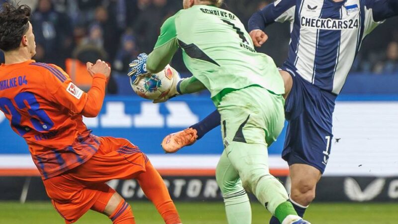 Überschattet von Fanprotesten: Überragender Karius rettet Schalke einen Punkt bei Hertha BSC