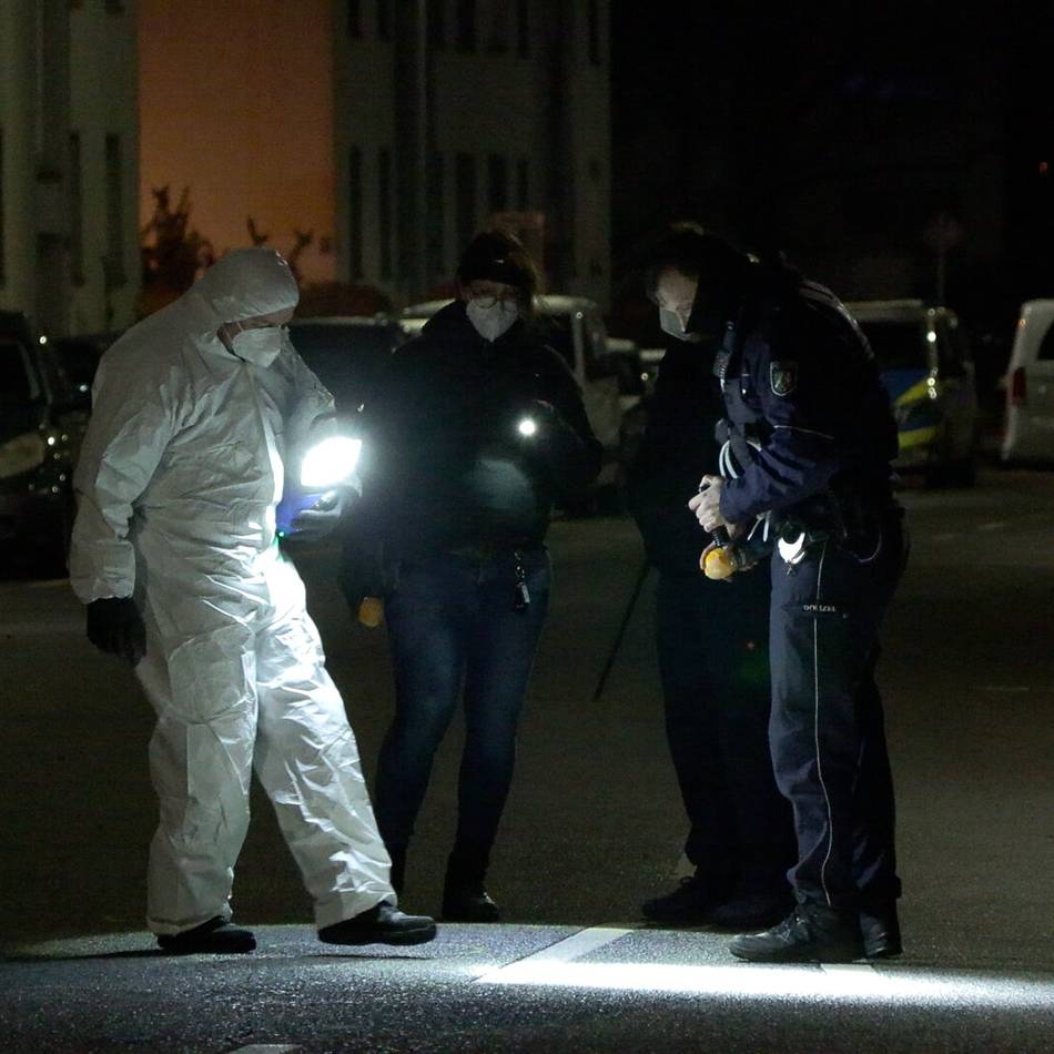 Neujahr in Duisburg: Mann soll mit Messer auf neuen Partner seiner Ex-Frau losgegangen sein