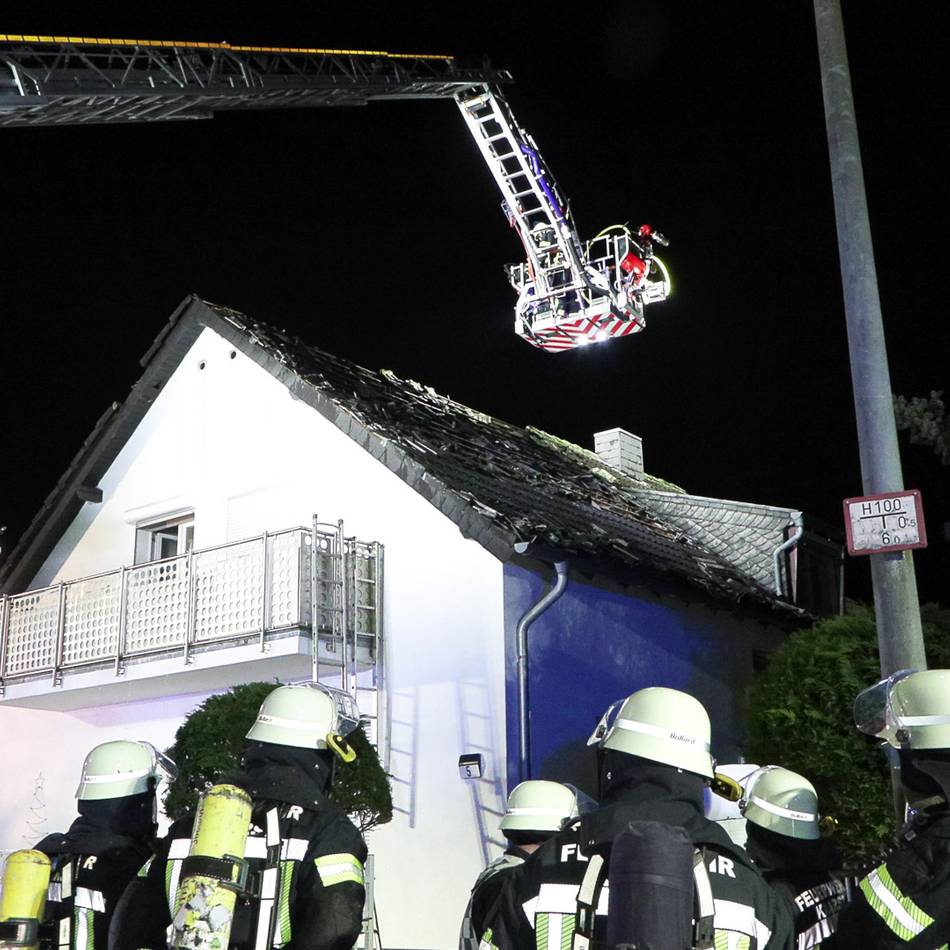 Ritterstraße in Kaarst: Defekte Lampe löste offenbar Brand aus