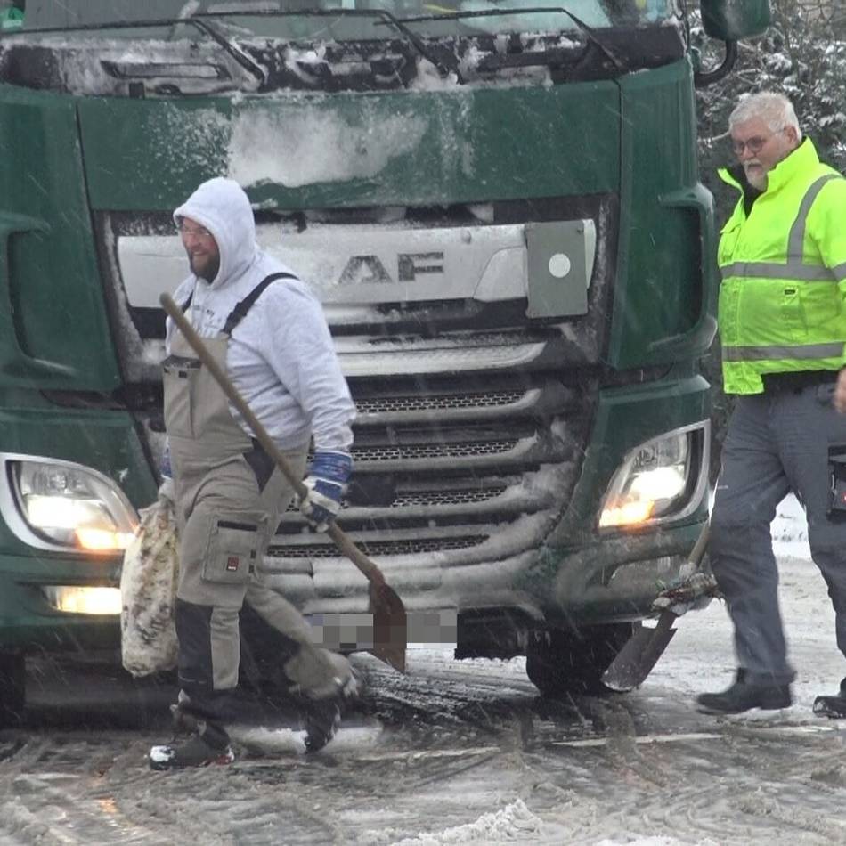 Wetter im Kreis Kleve: Neuschnee, Verkehrsunfälle – und stürmische Aussichten