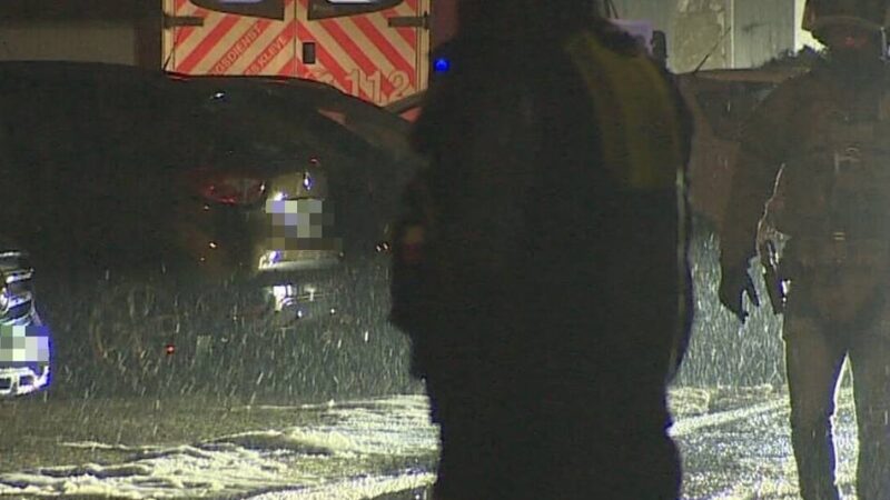 Beamten mit Messer bedroht: SEK der Polizei überwältigt 56-Jährigen in Goch