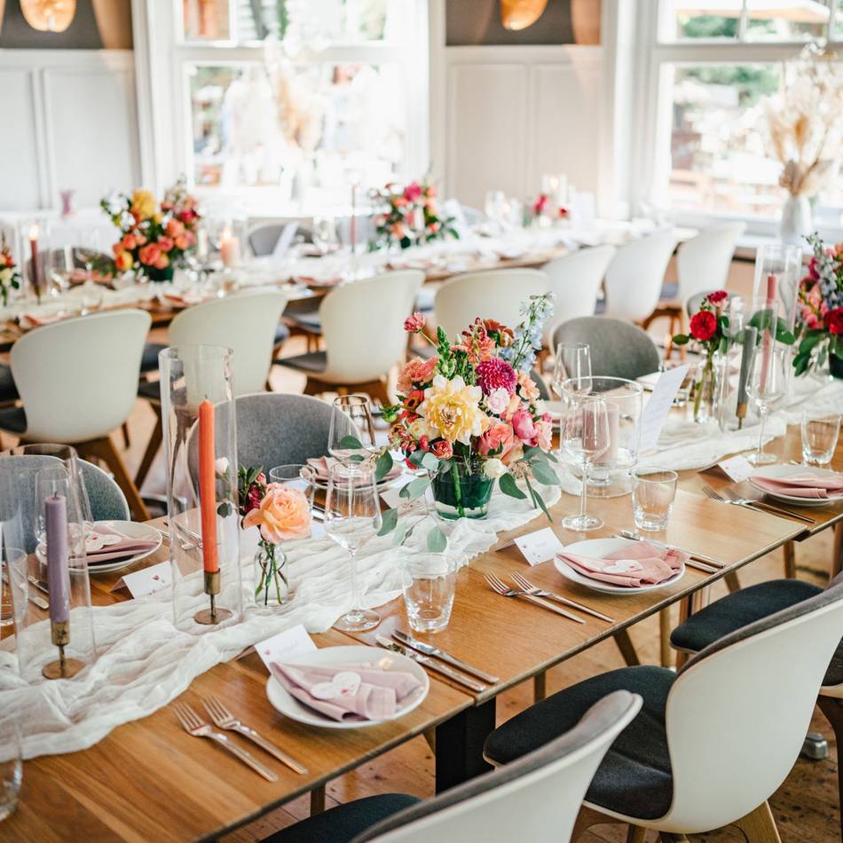 Event in Düsseldorf: Alles an dieser Hochzeit ist fake – aber Sie sind trotzdem herzlich eingeladen