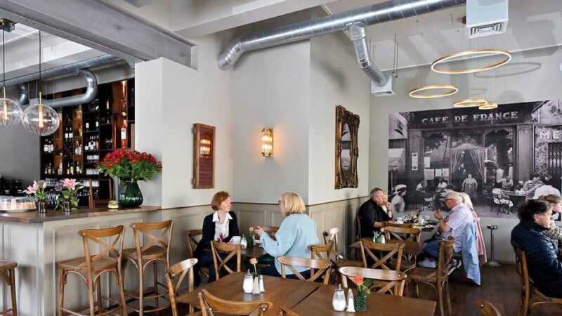 Ausgehen in Düsseldorf : Die schönsten Cafés und Restaurants für Pausen auf der linken Rheinseite