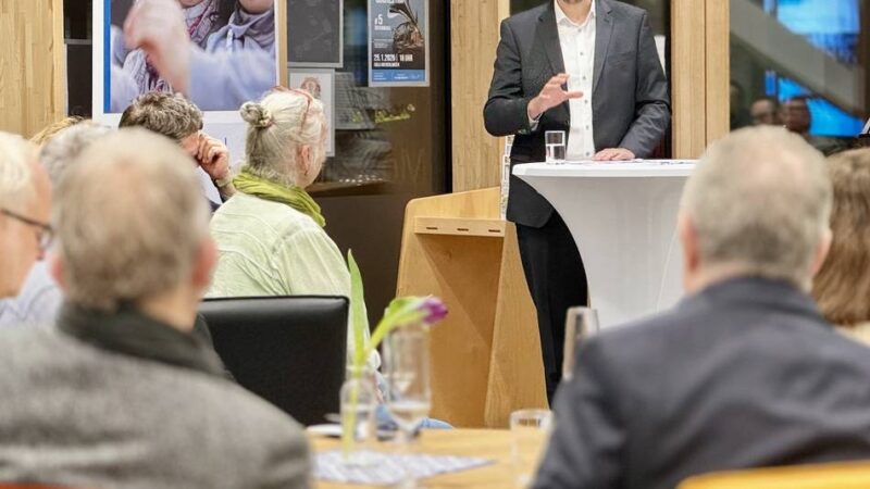 Neujahrsempfang Lebenshilfe in Monheim: Vorstand des Paritätischen NRW sieht Sozialstaat unter Druck