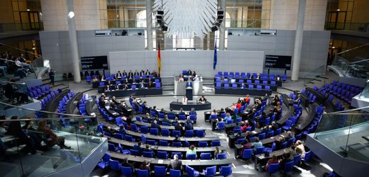 AfD-Skandal: Der Bundestag debattiert über Vetternwirtschaft in der AfD