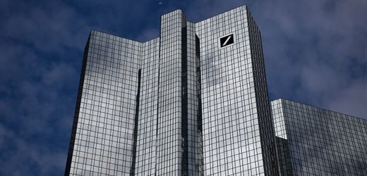 Jeffrey Epstein: Wie die Deutsche Bank jahrelang an ihm festhielt