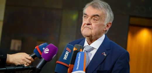 Herbert Reul: Einmischung in Mietstreit? Innenrevision prüft offenbar Vorgehen von NRW-Innenminister