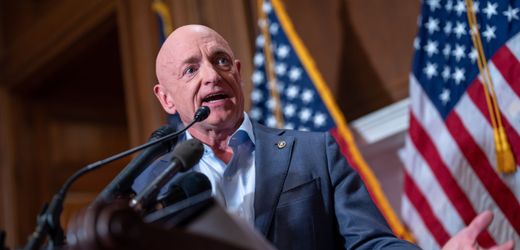 Nach Aufruf zur Befehlsverweigerung: US-Gericht stoppt Sanktionen gegen Senator Kelly