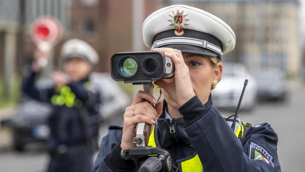 91 Autos zu schnell in Velbert: Zwei Punkte und Fahrverbot kassierte ein Raser