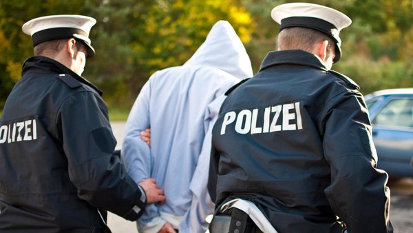 Polizei zerschlägt Autodiebe-Bande  – Hauptverdächtiger aus Velbert in Haft